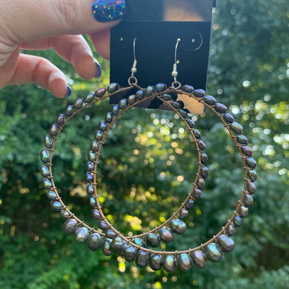 Iridescent Freshwater Pearl Hoop Earrings - Picture 16 of 16